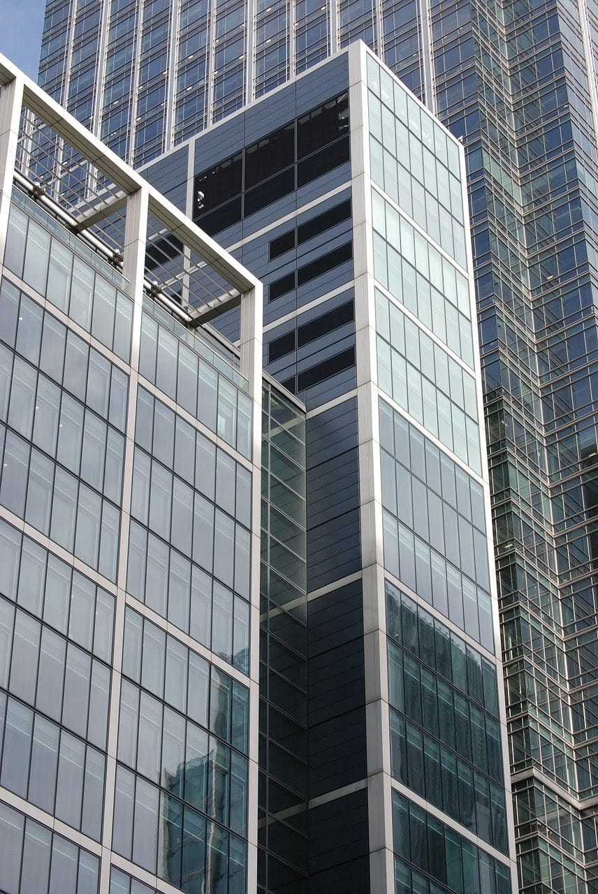 tall buildings in canary wharf