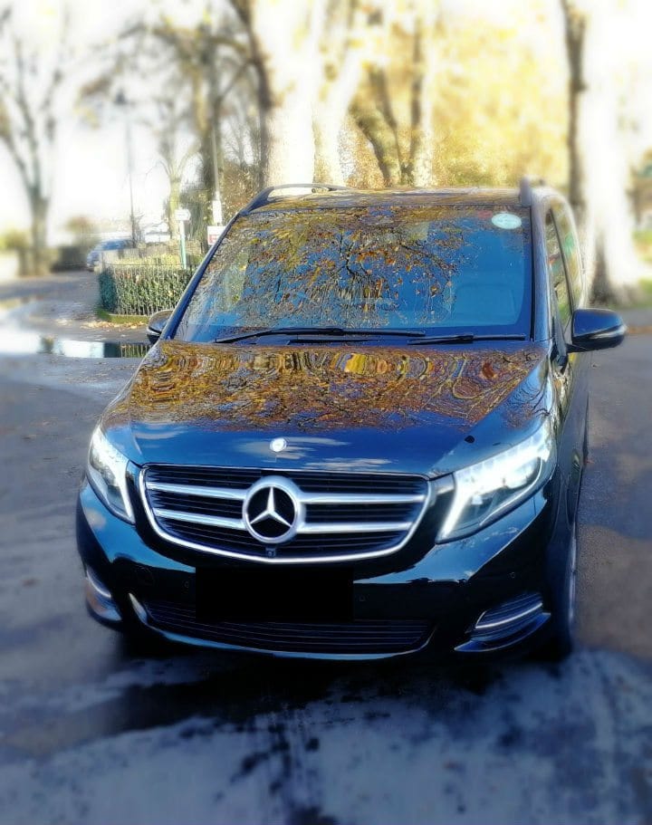 Mercedes V-class from front
